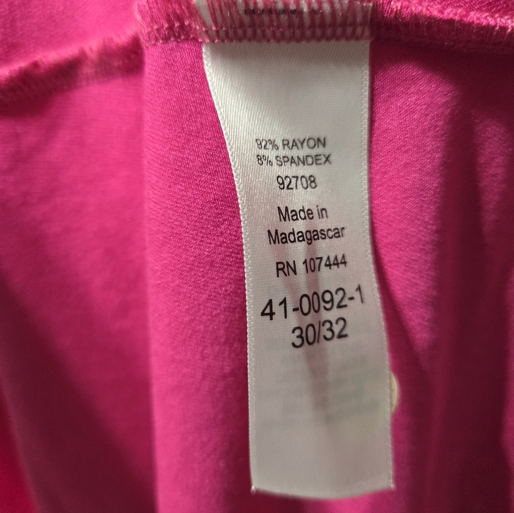 Jessica London Pink V-Neck Short Sleeve Shark Bit Hem Top EUC Size: 30/32 - Picture 4 of 4